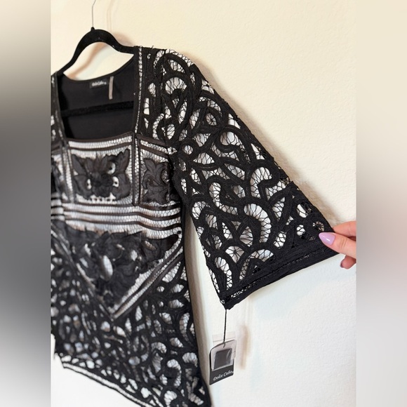 Dolce Cabo Black and White Floral Lace Blouse Top- Size Small - Picture 2 of 5